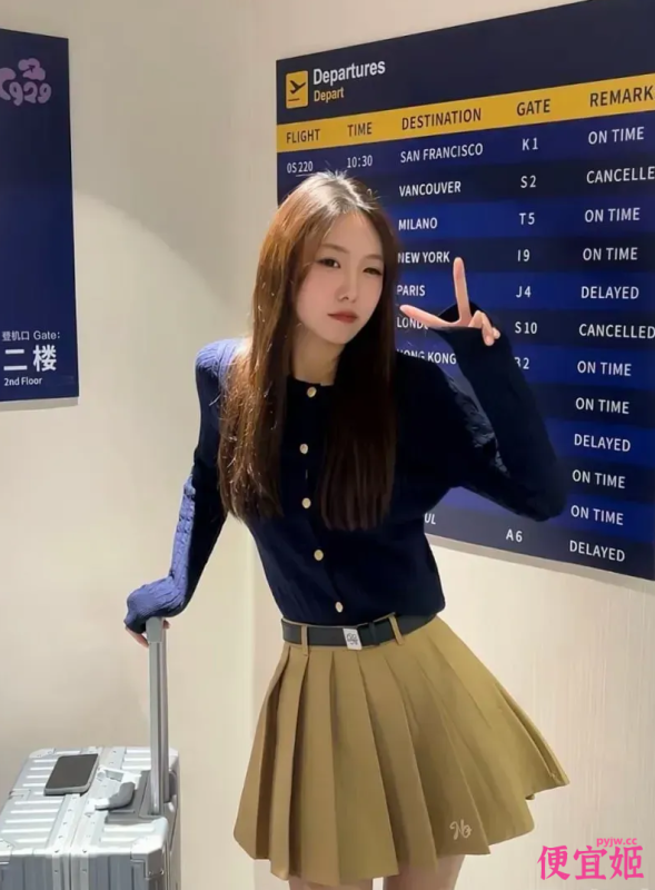 牛仔大长腿JK裙高颜值美女附带生活照真实泄密美胸美臀贵在真实【33P+4V/9MB】-便宜姬
