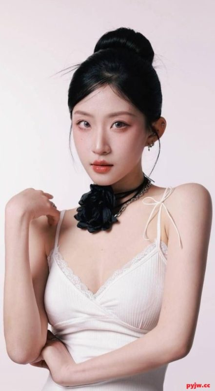 ✅【珍藏级原档】南艺舞蹈系高冷校花 曾经拒人千里冰山脸  如今沦为胯下专属玩物 (3V)-便宜姬