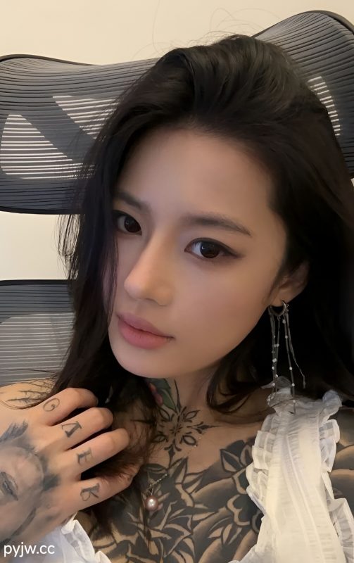 ❤️抖音老牌网红刺青阿诗 大尺度私密视频流出 满身纹身尽显狂野[MP4]-便宜姬