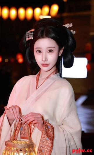 ⭐【原档】无锡超高颜值黑丝小姐姐 完美露脸反差女神背地贱到骨子里[51.1M/MP4]-便宜姬