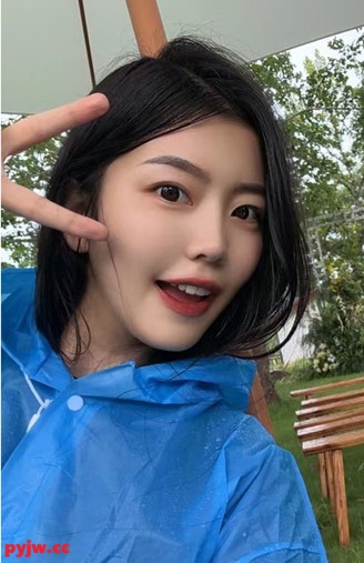 ❤️【原档】小美女多套情趣服 长发披散跪趴床上被后入真实感拉满[641M/MP4/]-便宜姬